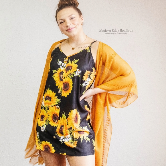 NWT Golden Striped Sequenced Raw Hem Kimono - Picture 1 of 5